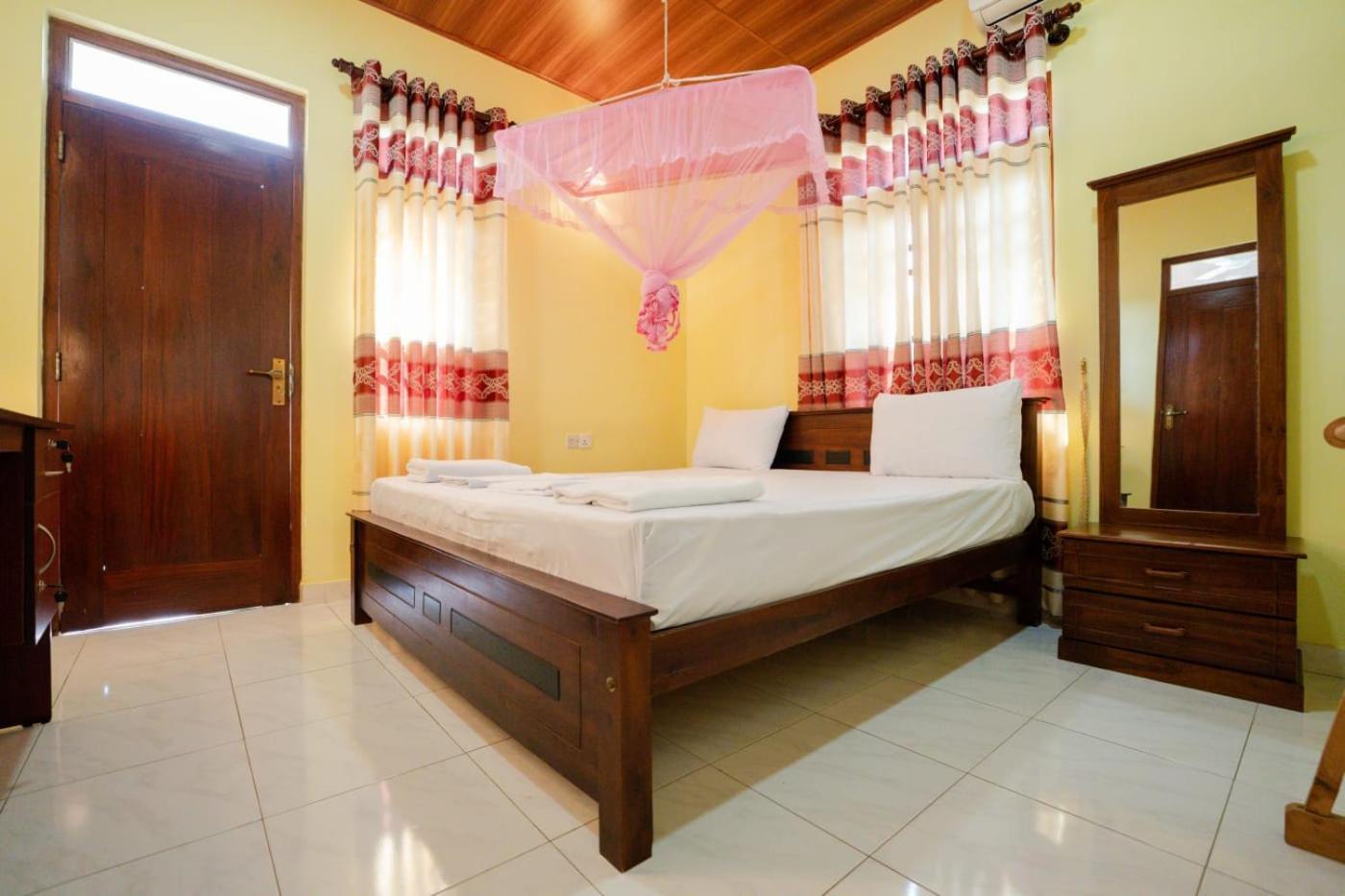 Suwani Pinnawala Homestay Kültér fotó