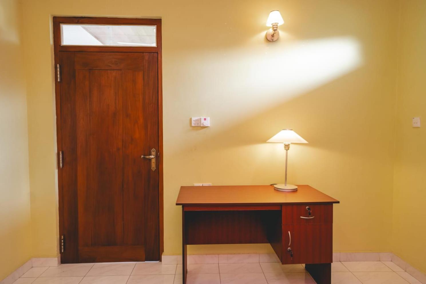 Suwani Pinnawala Homestay Kültér fotó