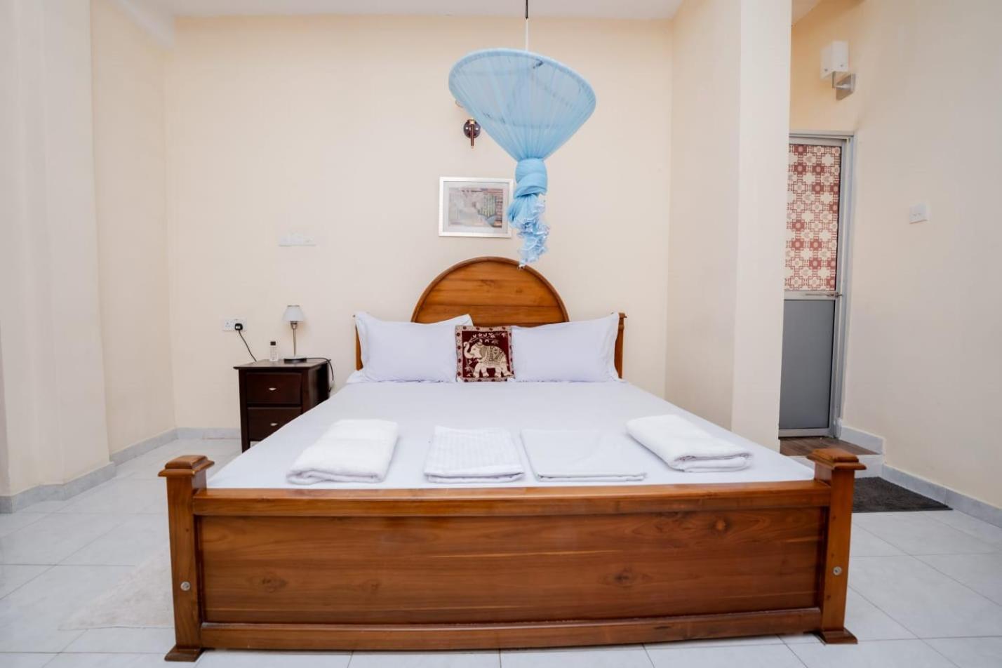 Suwani Pinnawala Homestay Kültér fotó