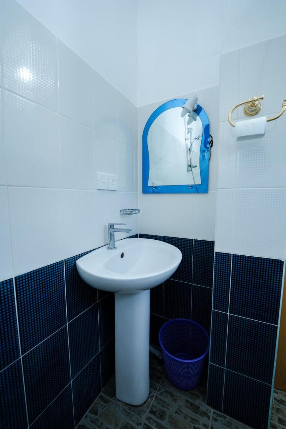 Suwani Pinnawala Homestay Kültér fotó