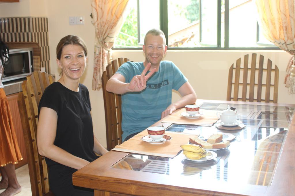Suwani Pinnawala Homestay Kültér fotó