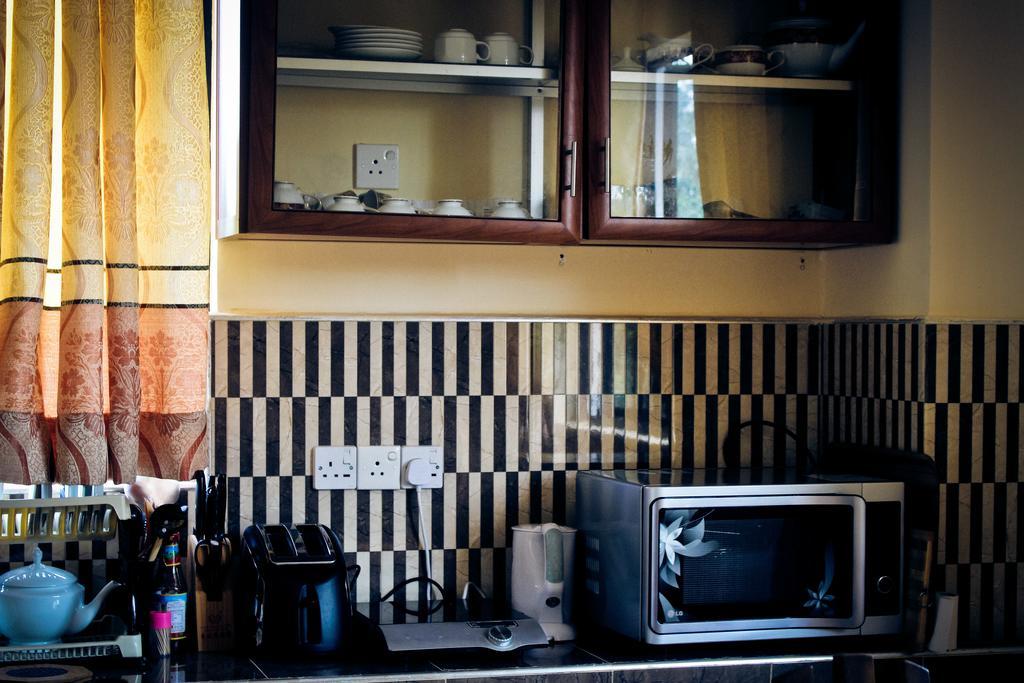 Suwani Pinnawala Homestay Kültér fotó